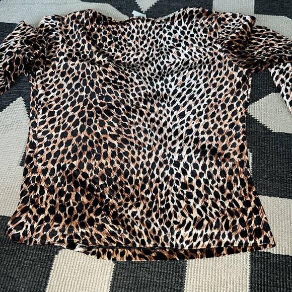 Necessary Objects Vintage Velour Velvet Leopard Print Long Sleeve Top - Picture 4 of 4